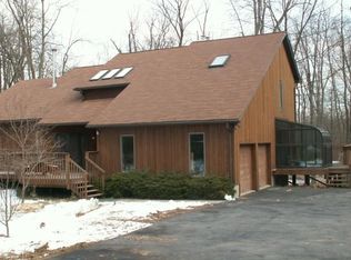 118 Van Vlack Rd, Hopewell Junction, NY 12533