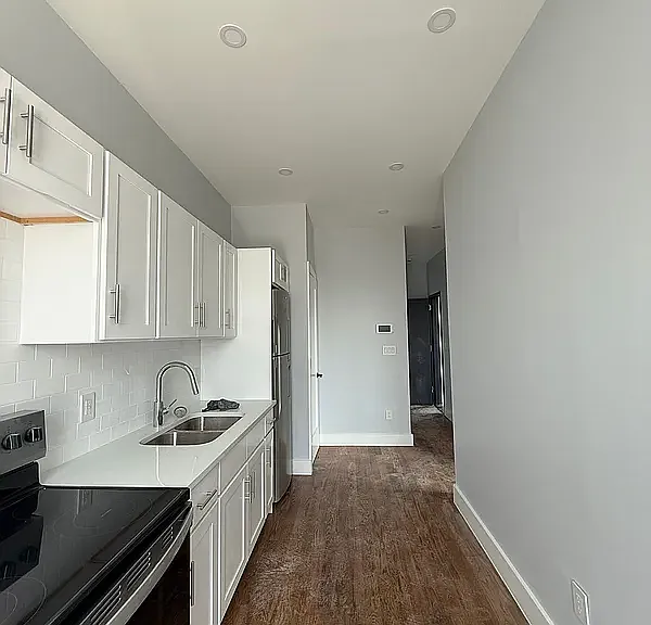 1547 Union St #4 — Photo 2