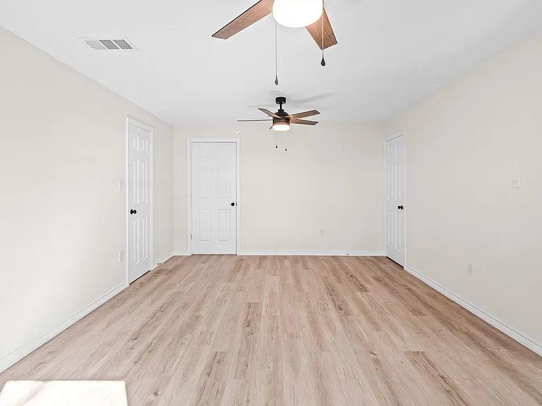 6306 FM 144 N — Photo 16
