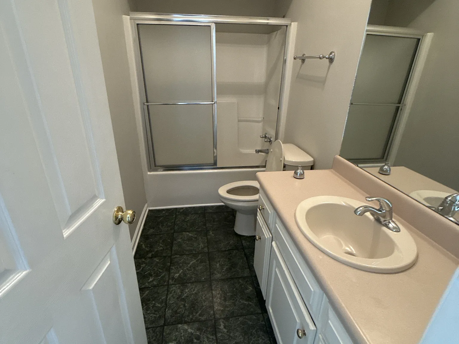 2 bed, 1540 sqft, $1,450 — Photo 3