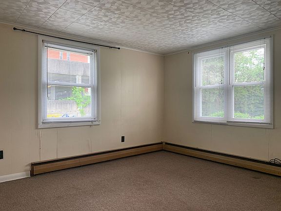 3rd image of 237-239 Grant Ave #237-2