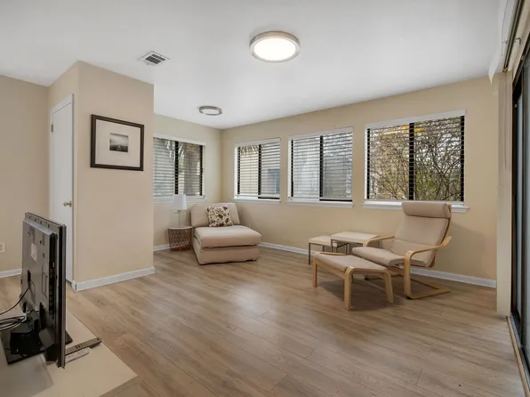 1309 Airport Dr APT C07, Tallahassee, FL 32304