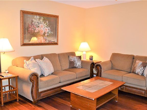 2nd image of 70 Royal Oak Ct APT 202
