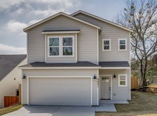 2621 Hillside Dr, Granbury, TX 76048