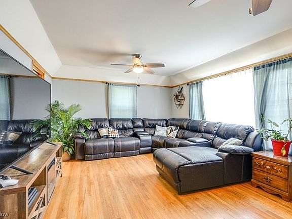 5th image of 1044 Hilbish Ave