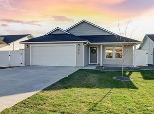 824 N 5th St, Nyssa, OR 97913