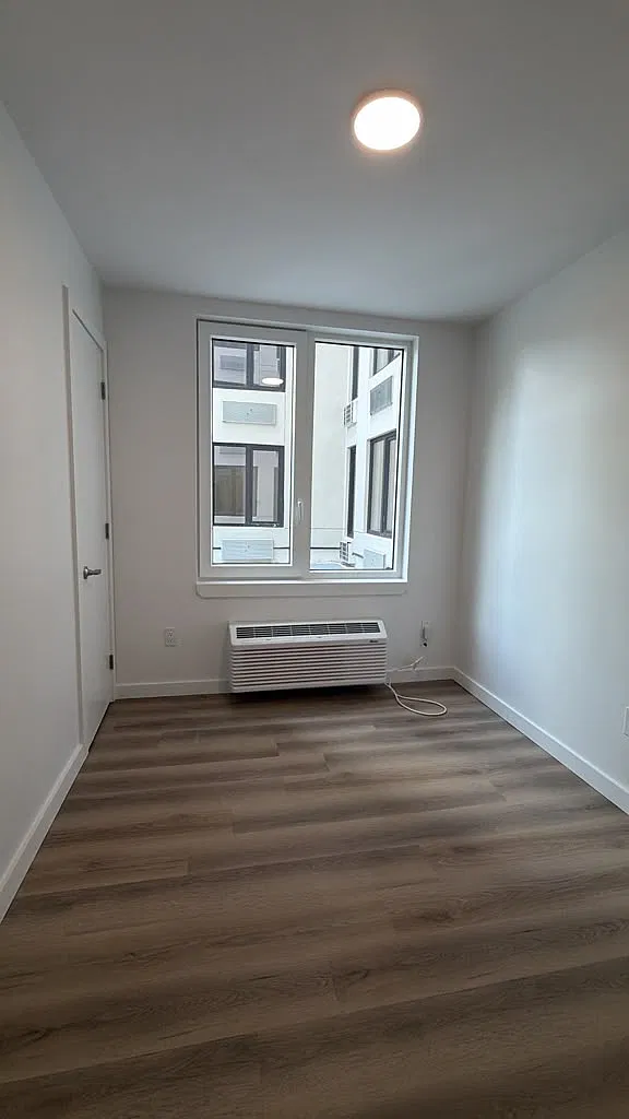 2 bed, $2,890 — Photo 2