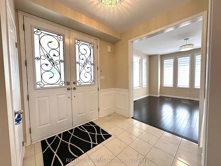 116 Hurst Dr — Photo 9