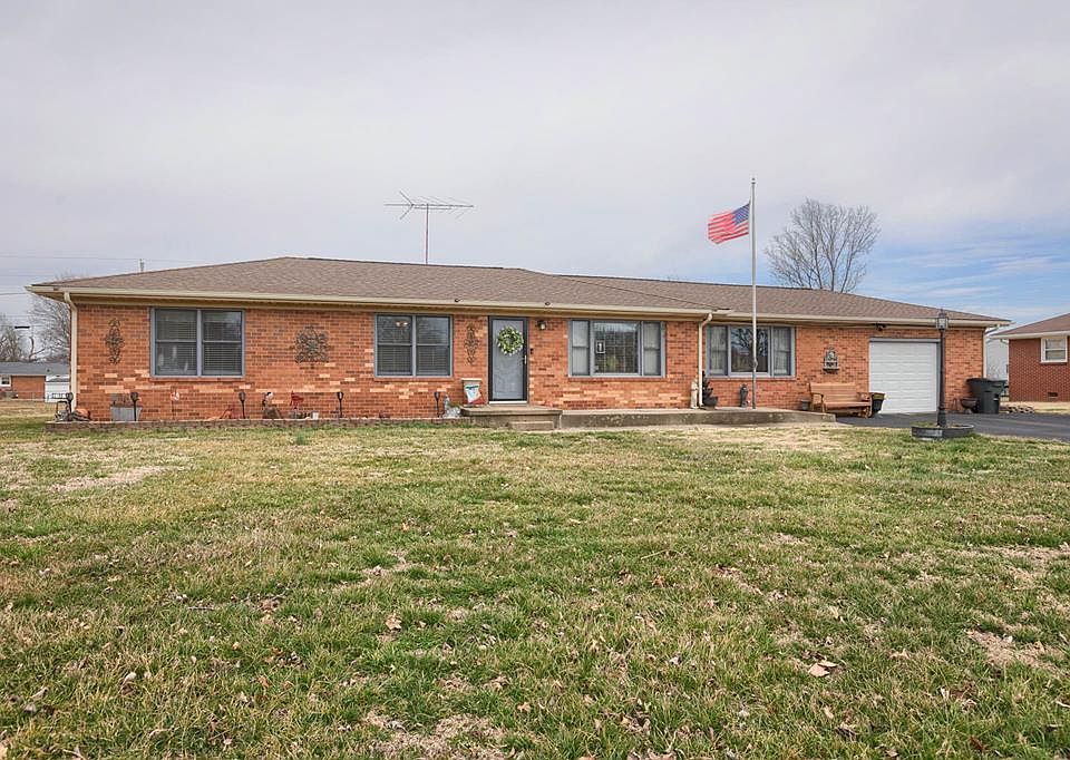 1st image of 4611 Englewood Dr