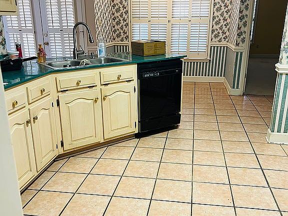 4th image of 222 Archie Dr