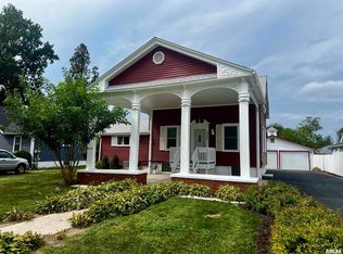 580 Lawrence Ave, Galesburg, IL 61401