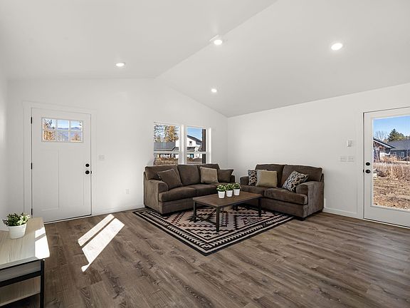 5th image of 375 Jasper Loop