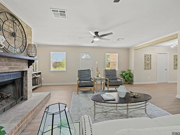 3rd image of 41024 Lee Dr