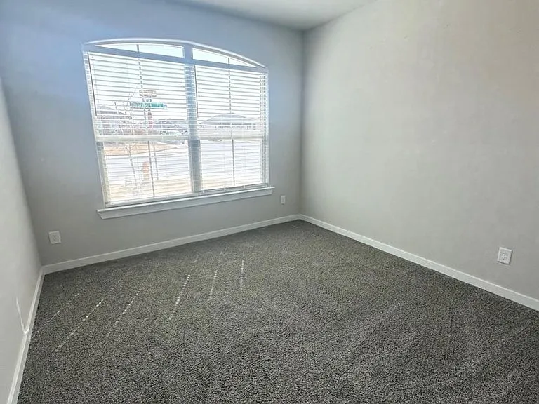 2201 Beaufort Dr — Photo 5
