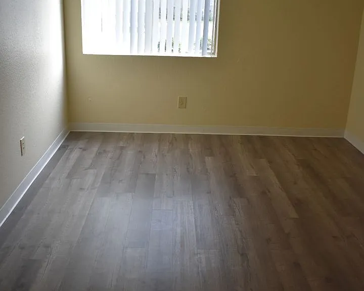 Mesa Verde Apartments — Photo 38