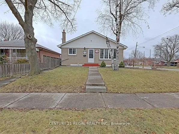 9 Guiness Ave, Toronto, ON M9W 3L1