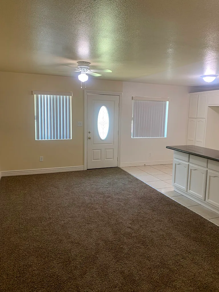 4 bed, 1944 sqft, $3,500 — Photo 3