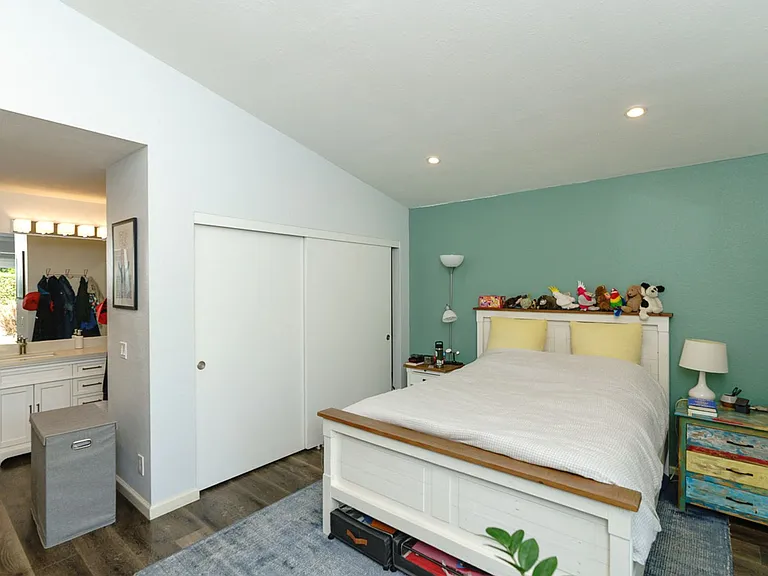 10830 Red Fern Cir — Photo 12