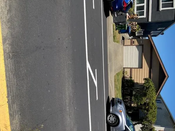 623 Gellert Blvd, Daly City, CA 94015
