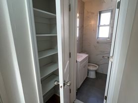 68-45 Cloverdale Blvd, Oakland Gardens, NY
