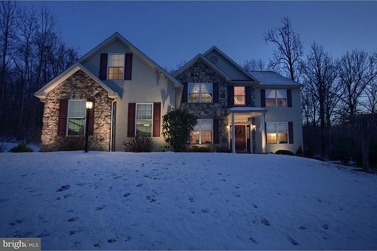 1st image of 16 Ronald Glenn Ave