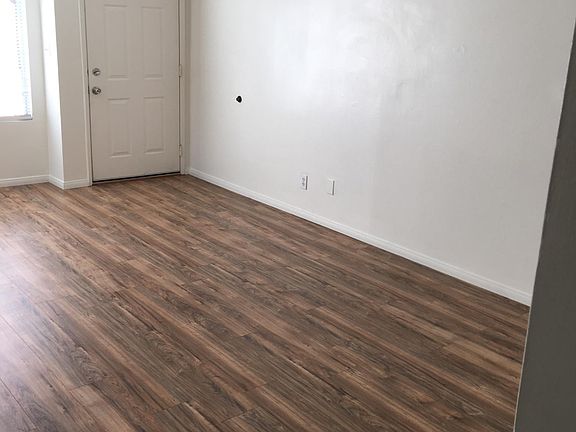 3rd image of 204 W Walnut Ave #564684