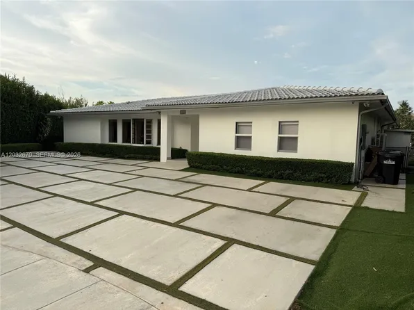 13305 Biscayne Island Ter, North Miami, FL 33181