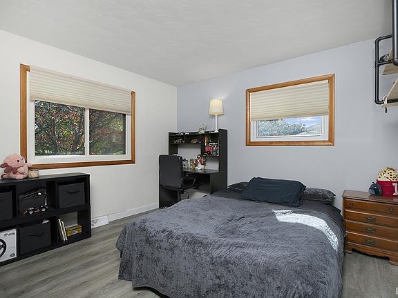 5th image of 52973 Glenmoor St