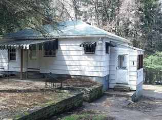 4041 Greenwood Rd, New Kensington, PA 15068