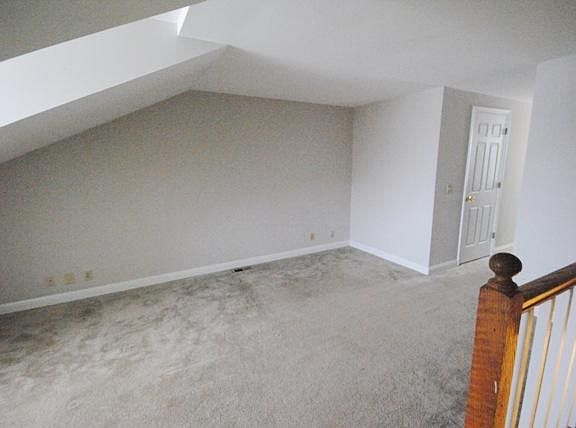 4th image of 934 Russell Blvd #A