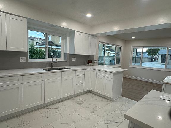 5th image of 5102 Sereno Dr #2