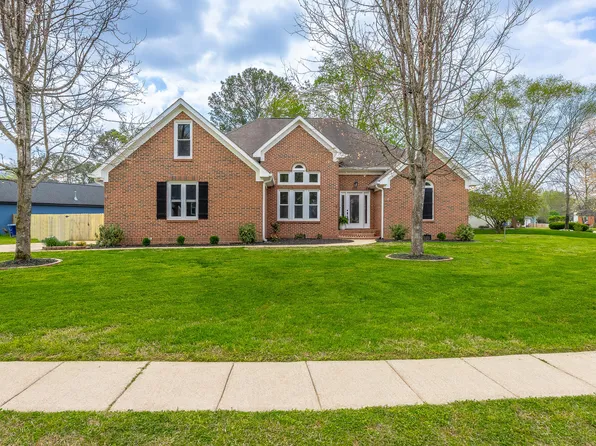1618 Gunston Hall Rd, Hixson, TN 37343