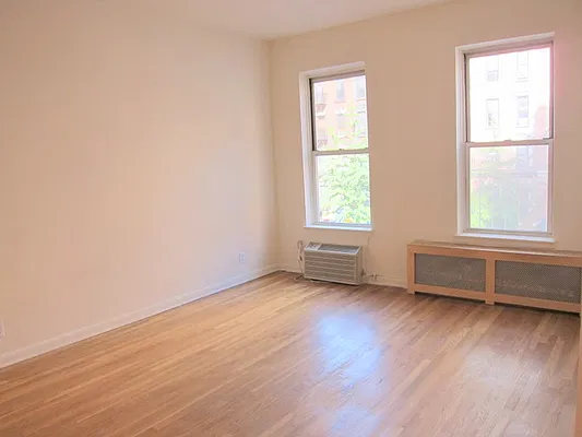 Rented by Chartwell Forest Hills Realty | media 19