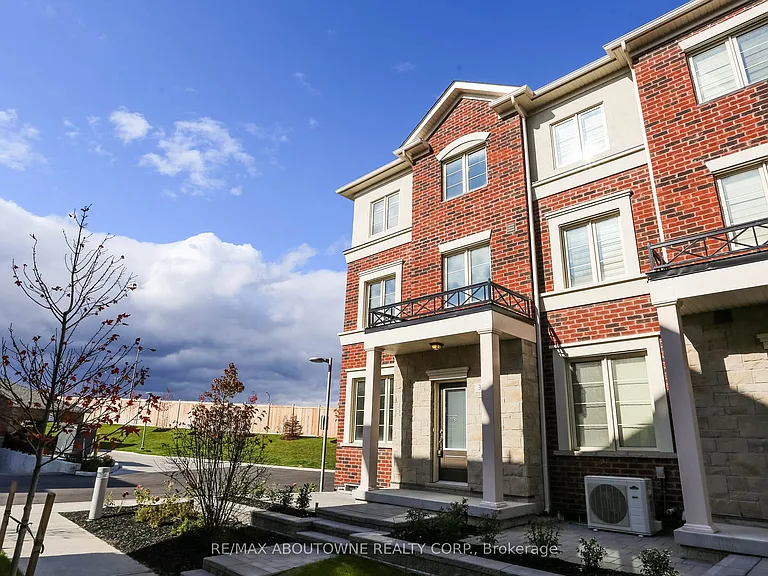 636 Evans Ave #36 — Photo 3