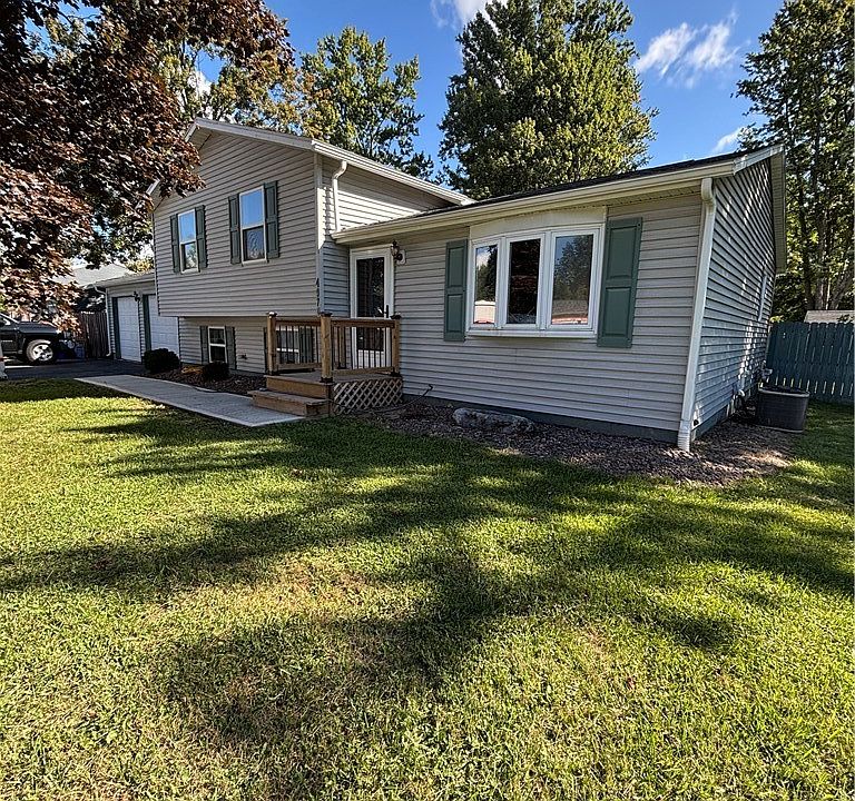 1st image of 4970 Woodmark Dr