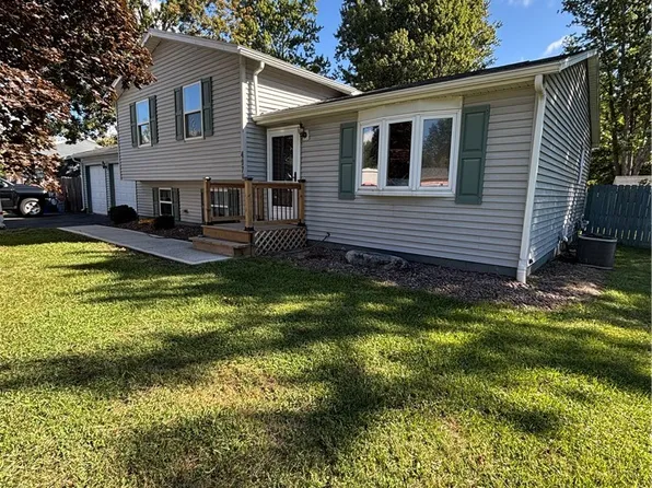 4970 Woodmark Dr, Liverpool, NY 13088
