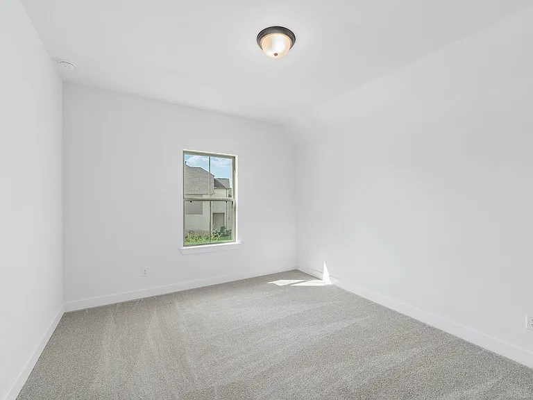 21127 Coral View Dr — Photo 31