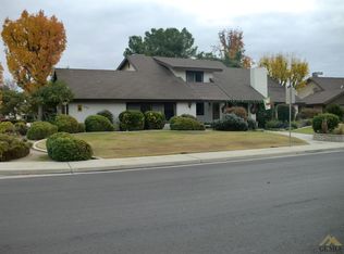1410 La Puente Dr, Bakersfield, CA 93309