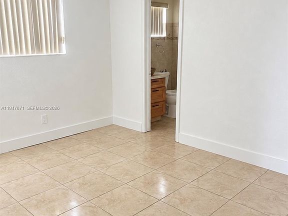 5th image of 1963 SW 70th Way