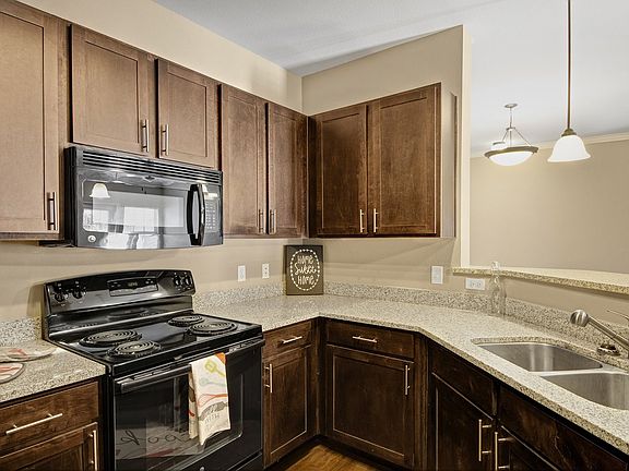 Creekside Apartment Homes general photo