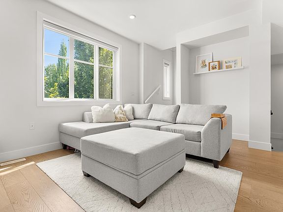 2nd image of 5377 8a Ave #10