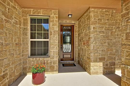 5th image of 15306 Joseph Dr