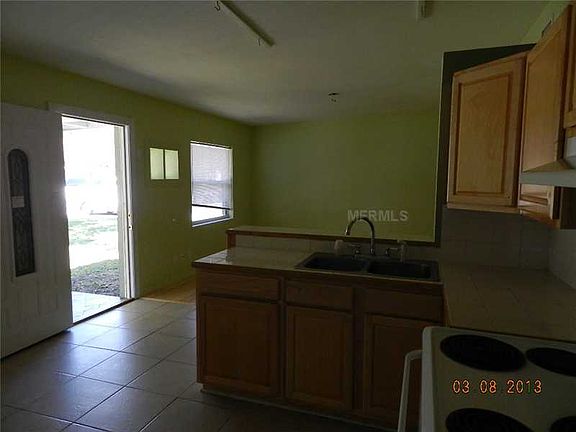 3rd image of 230 Bradshaw Dr