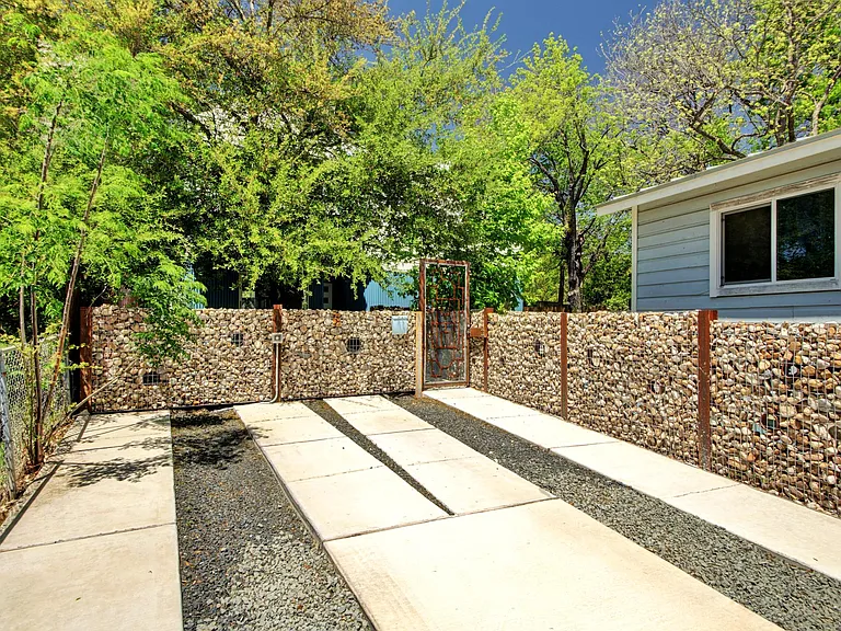 Driveway & Parking