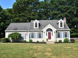 36 Buena Vista Dr, Attleboro, MA 02703