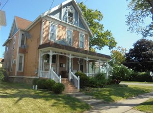 104 High St, Lockport, NY 14094