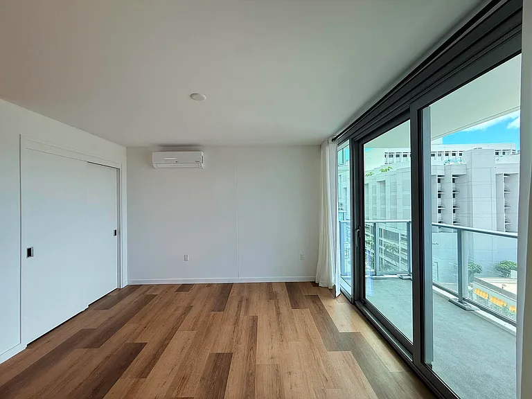 1515 Liona St #708 — Photo 6
