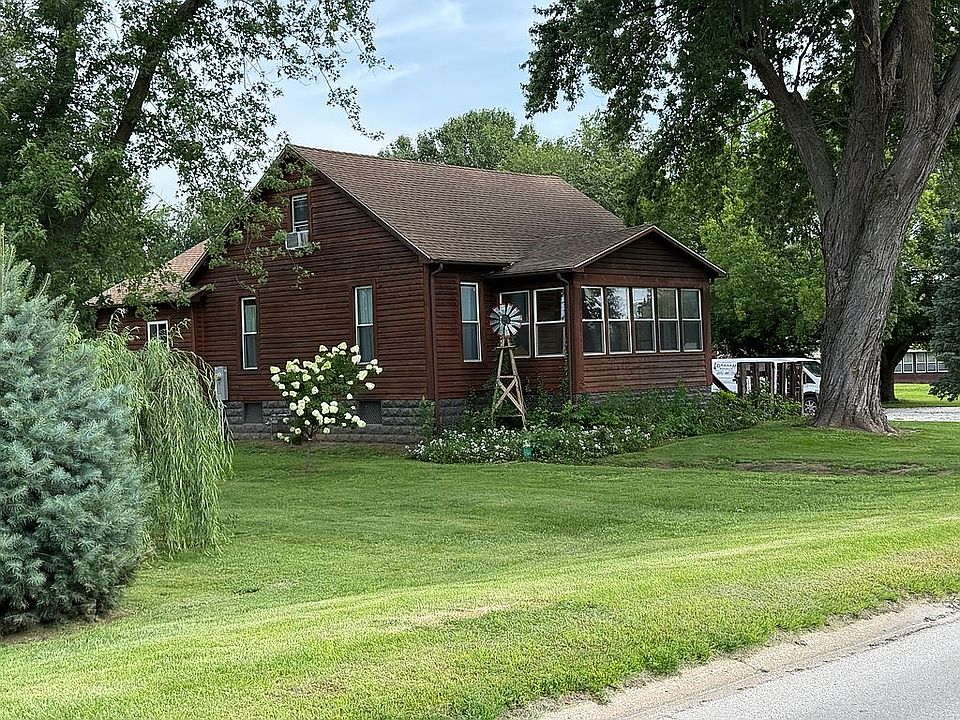 1st image of 1000 W 6th St