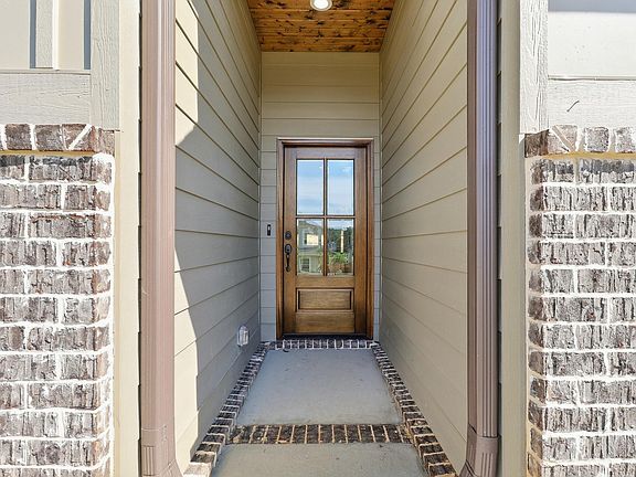 4th image of 8388 Snowdrop Way