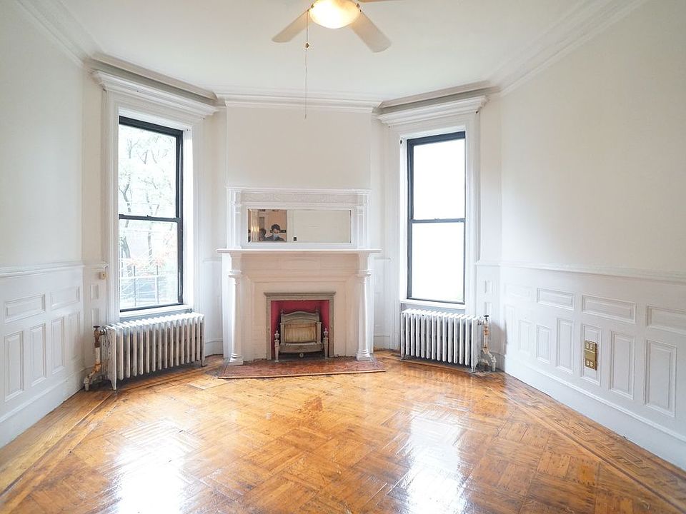 1st image of 1144 Dean St APT 2